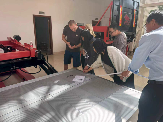 truck tail lifts manufacture