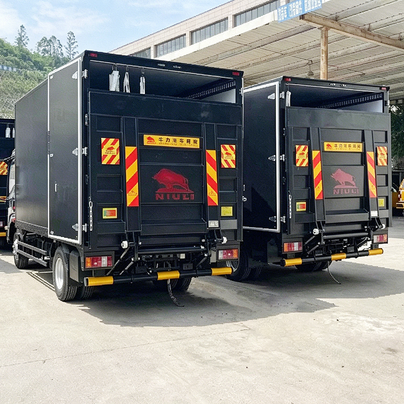 TAIL LIFT