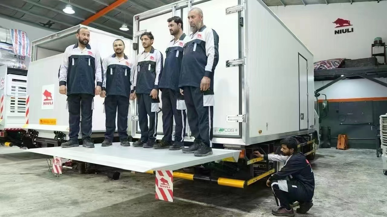Hydraulic Tail Lift